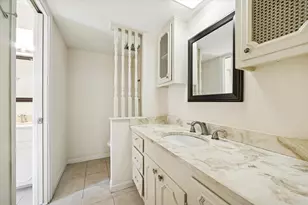 7600 Burgoyne Rd, Houston, TX 77063 - Photo 10