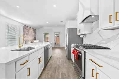 12932 Wempe Way, Houston, TX 77047 - Photo 8