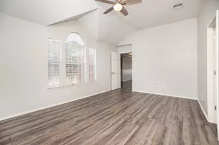 5114 Chase Ct Dr, Bacliff, TX 77518 - Photo 12