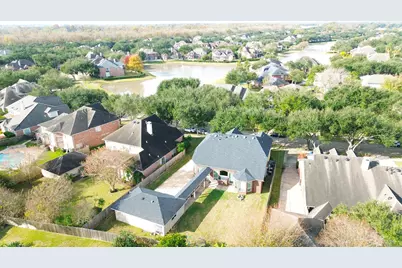 1823 Misty Oaks Lane, Sugar Land, TX 77479 - Photo 28