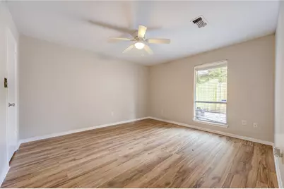 5030 Autumn Forest Drive, Houston, TX 77091 - Photo 18