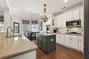 930 Burchton Dr, Sugar Land, TX 77479 - Photo 16