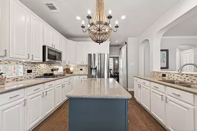 930 Burchton Drive, Sugar Land, TX 77479 - Photo 22