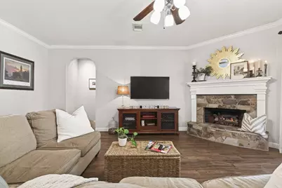 930 Burchton Drive, Sugar Land, TX 77479 - Photo 14