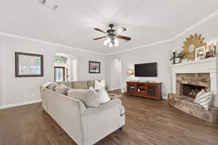 930 Burchton Dr, Sugar Land, TX 77479 - Photo 12