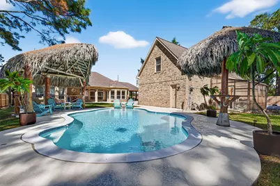 1005 Lewis, Kemah, TX 77565 - Photo 32
