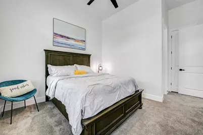 1913 Hoskins Drive #A, Houston, TX 77080 - Photo 4