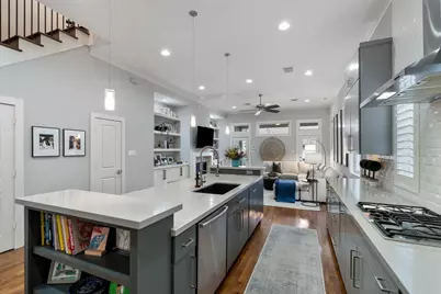 813 Ashland Street, Houston, TX 77007 - Photo 14