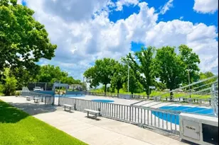 6018 Collingsworth St, Houston, TX 77026 - Photo 20