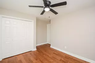 6018 Collingsworth St, Houston, TX 77026 - Photo 10