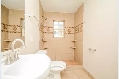 6018 Collingsworth Street #1, Houston, TX 77026 - Photo 12