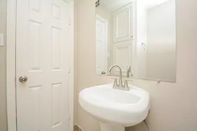 6018 Collingsworth Street #1, Houston, TX 77026 - Photo 14