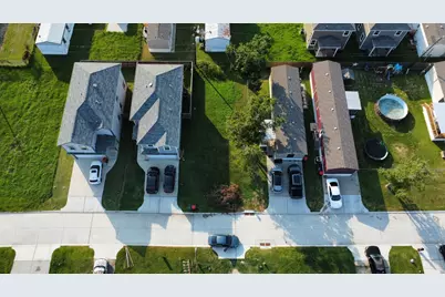 134 Egret Canal S, Baytown, TX 77523 - Photo 1