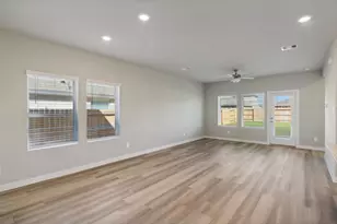 18334 Lndg Mdws Ln, New Caney, TX 77357 - Photo 4