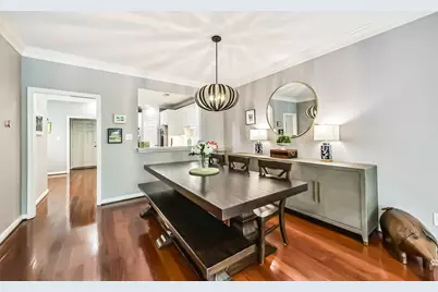 4455 Castle Court Place, Houston, TX 77006 - Photo 4