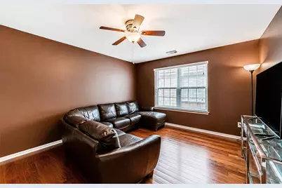 4455 Castle Court Place, Houston, TX 77006 - Photo 16