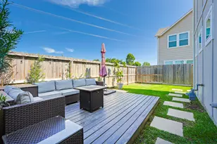 5403 Camaguey St, Houston, TX 77023 - Photo 32