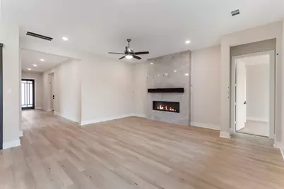8143 Fenway Heights Dr, The Woodlands, TX 77389 - Photo 10