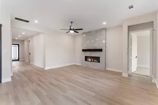 8143 Fenway Hts Dr, The Woodlands, TX 77389 - Photo 10