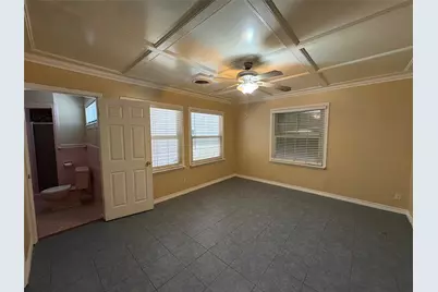 106 Barracuda Avenue, Galveston, TX 77550 - Photo 14