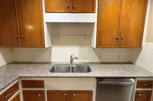 106 Barracuda Ave, Galveston, TX 77550 - Photo 8