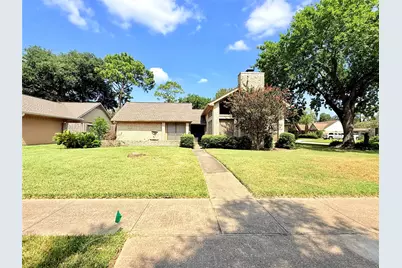 2702 S Pine Hill Drive, Pearland, TX 77581 - Photo 2