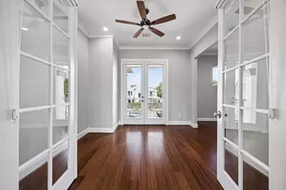 9761 Westview Drive, Houston, TX 77055 - Photo 18