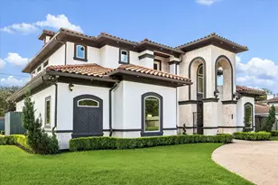 9761 Westview Dr, Houston, TX 77055 - Photo 40