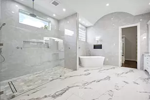9761 Westview Dr, Houston, TX 77055 - Photo 14