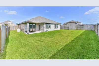 2621 Mackinac Bay Drive, Texas City, TX 77568 - Photo 4
