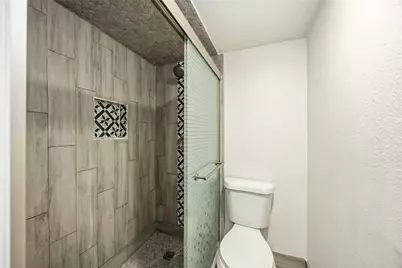 2100 Tanglewilde Street #531, Houston, TX 77063 - Photo 14