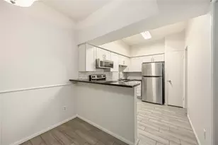 2100 Tanglewilde St, Houston, TX 77063 - Photo 8