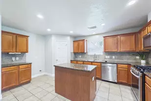 4902 Conner Ct, Pasadena, TX 77504 - Photo 12