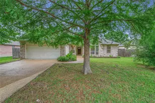 305 Augsburg Ln, College Station, TX 77845 - Photo 2