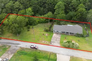 2117 Pecan St, Dickinson, TX 77539 - Photo 2