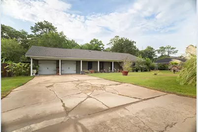 2117 Pecan Street, Dickinson, TX 77539 - Photo 4