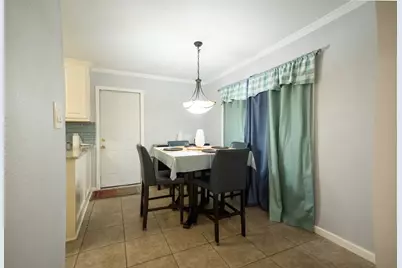 2117 Pecan Street, Dickinson, TX 77539 - Photo 8