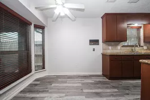 11915 N Hanworth Dr, Houston, TX 77031 - Photo 12