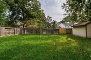 11915 N Hanworth Dr, Houston, TX 77031 - Photo 36