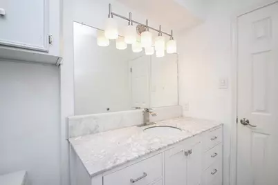 11915 N Hanworth Drive, Houston, TX 77031 - Photo 18