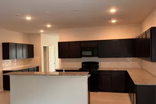 13301 Villa Sola Dr, La Marque, TX 77568 - Photo 2
