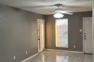 3900 Woodchase Dr, Houston, TX 77042 - Photo 10