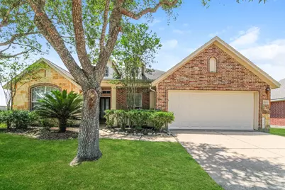 5705 Emerald Brook Lane, League City, TX 77573 - Photo 2