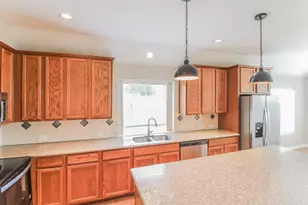 5705 Emerald Brook Ln, League City, TX 77573 - Photo 12