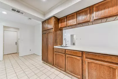 508 E Castle Harbour Drive, Friendswood, TX 77546 - Photo 12