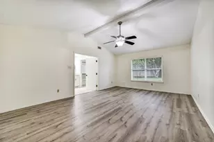508 E Castle Harbour Dr, Friendswood, TX 77546 - Photo 16