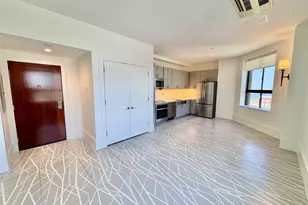 2201 Market St, Galveston, TX 77550 - Photo 2