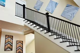 1049 W 22nd St, Houston, TX 77008 - Photo 6