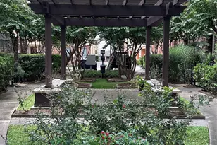 1049 W 22nd St, Houston, TX 77008 - Photo 26