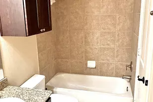 1049 W 22nd St, Houston, TX 77008 - Photo 32